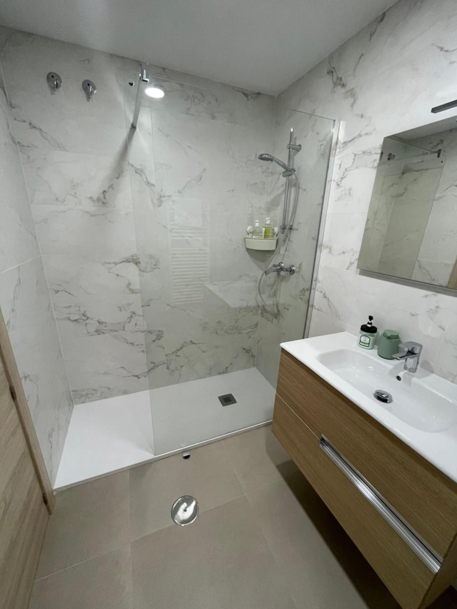 Fantastico Apartamento Trajano Parking Gratuito Granada Esterno foto